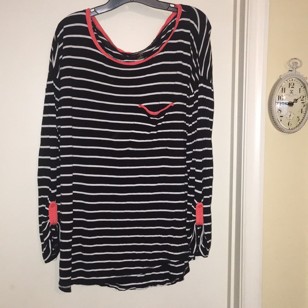 Plus size quarter length stripe tee